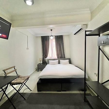 Mr Miller Suite Istanboel Buitenkant foto