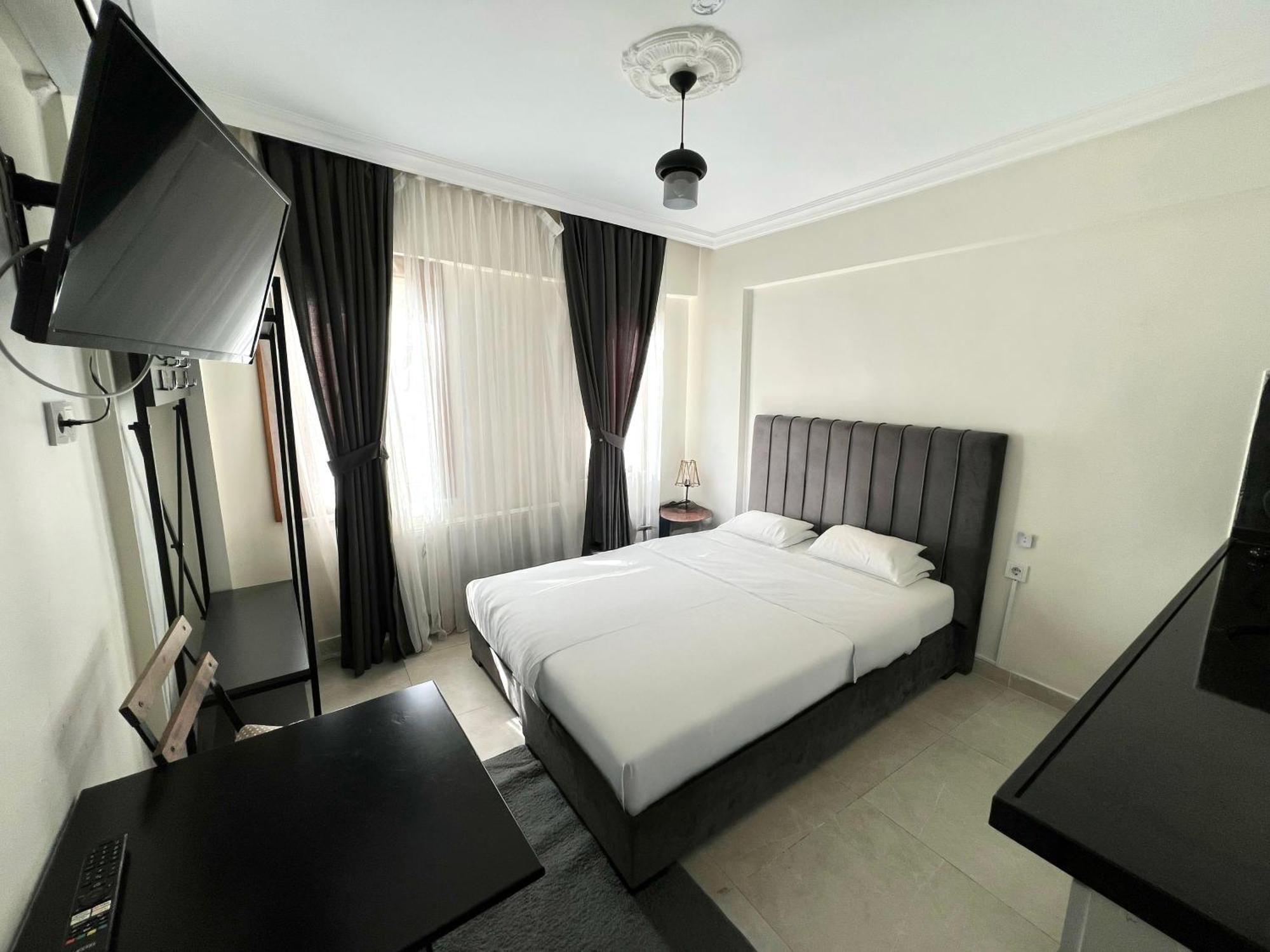 Mr Miller Suite Istanboel Buitenkant foto
